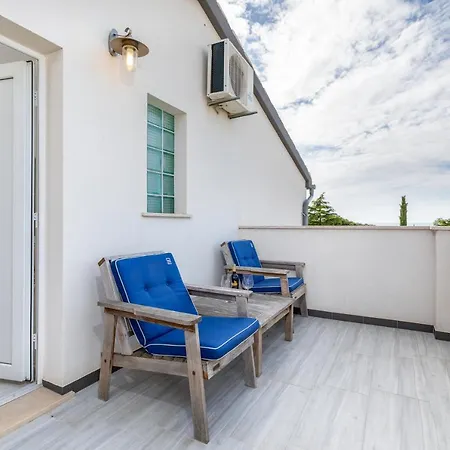 Holiday home Nature & Sea With Pool Pula